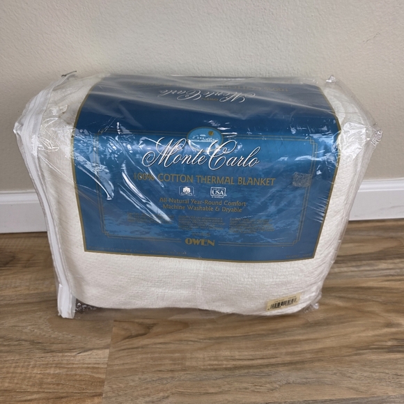 Monte Carlo Other - 💜NIB Monte Carlo Cotton Thermal King Size Blanket